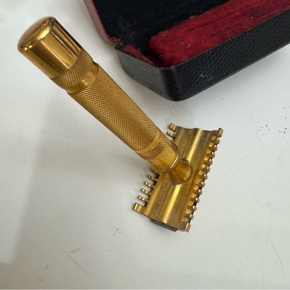 Vintage Gillette Razor & Box Gold Tone - Picture 2 of 10